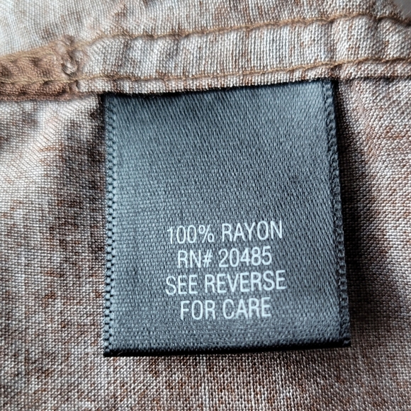 Croft & Barrow Hawaiian Camp Shirt Mens Size Large Brown Floral Button Up Rayon - Picture 9 of 9